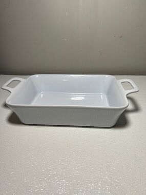 Dash of That 3 quart White Stoneware Rectangular Baking Dish with Handles NEW
